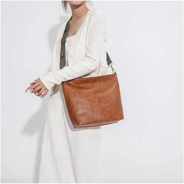 Brown_Light_Weight_Pu_Leather_Sling_Bag_For_Women