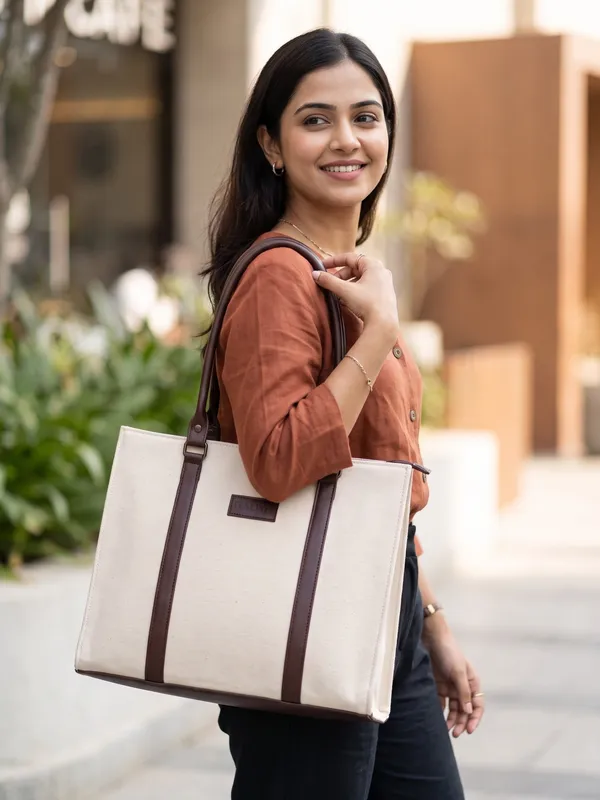 Brown_Structured_Leather_Laptop_Tote_Bag