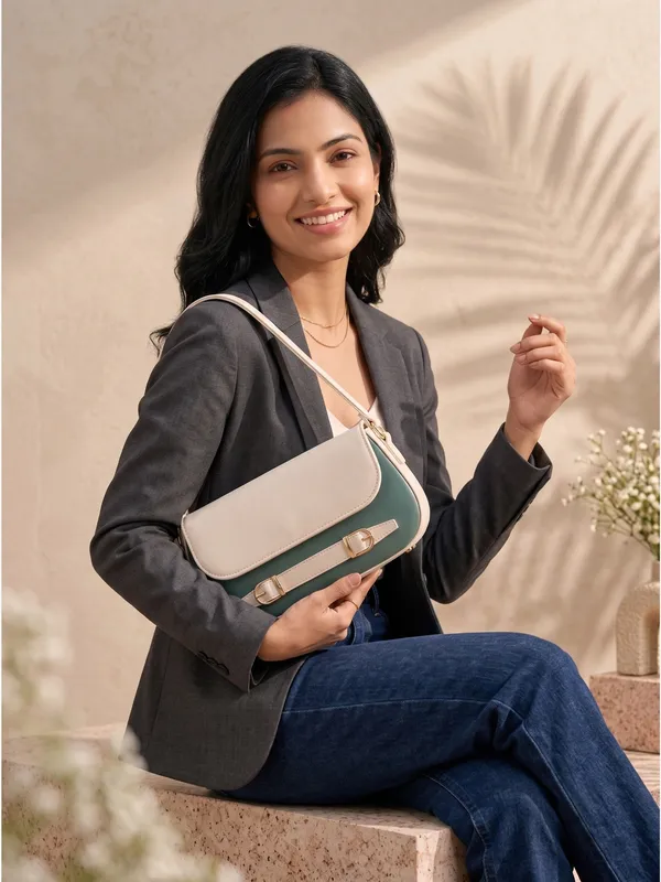 Two-Tone_Handbag_|_Well-Crafted_Women's_Shoulder_Bag