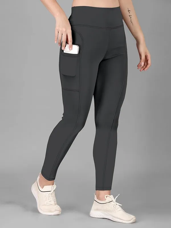 Workout pants with side pockets top