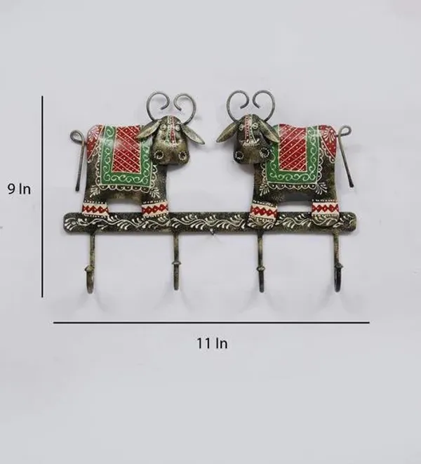 Metal_Build_|_Cow_Hook_|_Water_Resistant