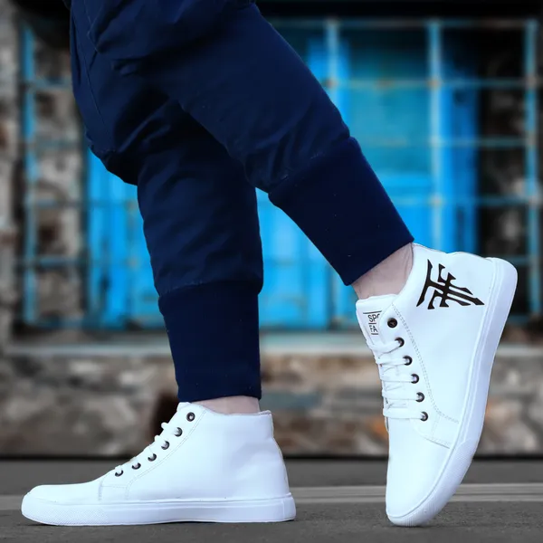 White_Synthetic_Leather_Airmix_Round_Tip_Casual_Shoes_For_Men