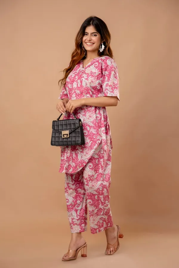 Pink_Floral_Printed_Cotton_Kurta_and_Pant_Co-ord_Set_|_For_Women