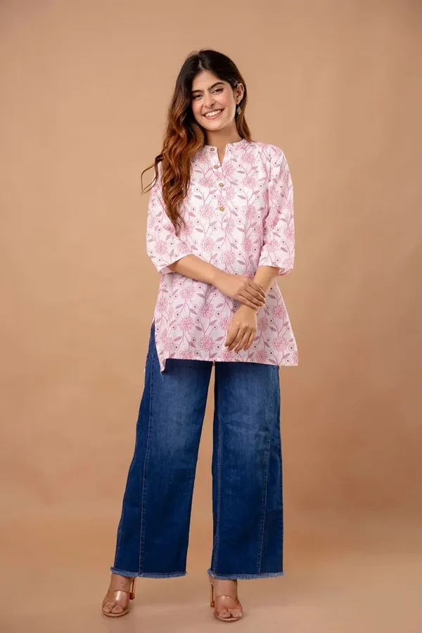 Pink_Floral_Printed_Cotton_Short_Kurti_|_For_Women