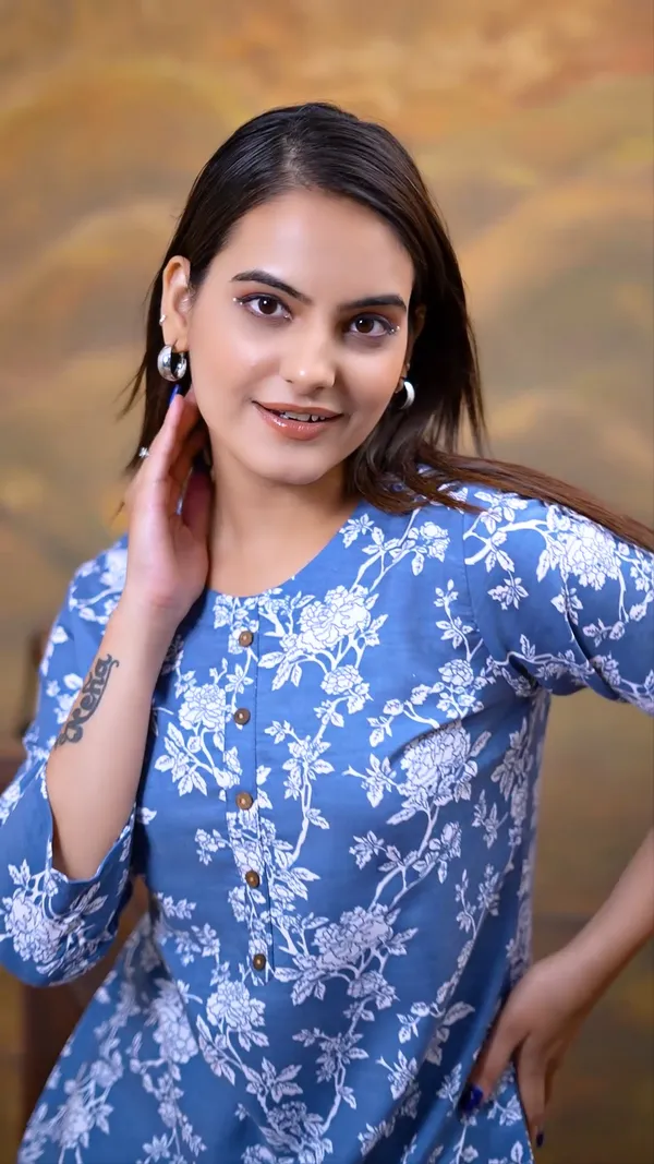 Blue_Cotton_Blend_Printed_Round_Neck_Rayon_Short_Kurti_|_For_Women