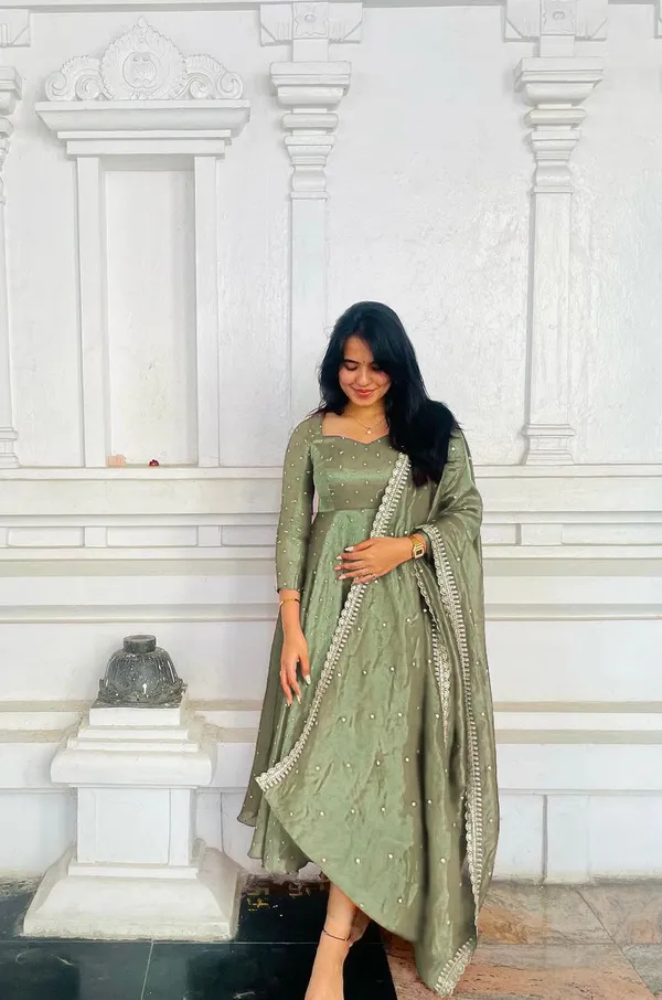 Light_Parrot_Premium_Designer_Readymade_Anarkali_Gown__For_Women