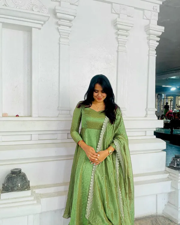 Parrot_Premium_Designer_Readymade_Anarkali_Gown__For_Women
