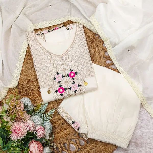 WHITE_beautifully_Crafted_Pure_Roman_Silk_Suits_