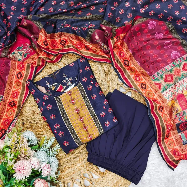lakku_These_pure_Chinnon_Suit_Sets_are_beautifully_