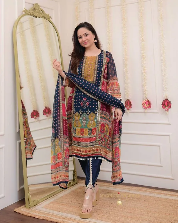 lakku_These_pure_Chinnon_Suit_Sets_are_beautifully_