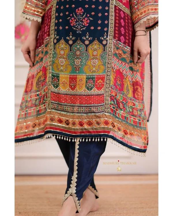 lakku_These_pure_Chinnon_Suit_Sets_are_beautifully_