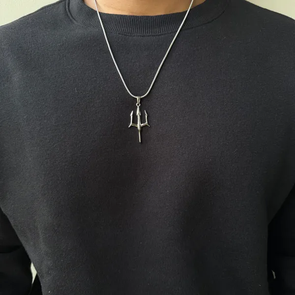 TRIDENT_PENDANT_WITH_CHAIN_(SILVER)