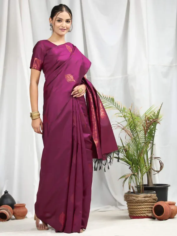 Sanu_silk_Snazzy_Magenta_Pure_Kanjivaram_Silk_With_Confounding_Blouse_Piece