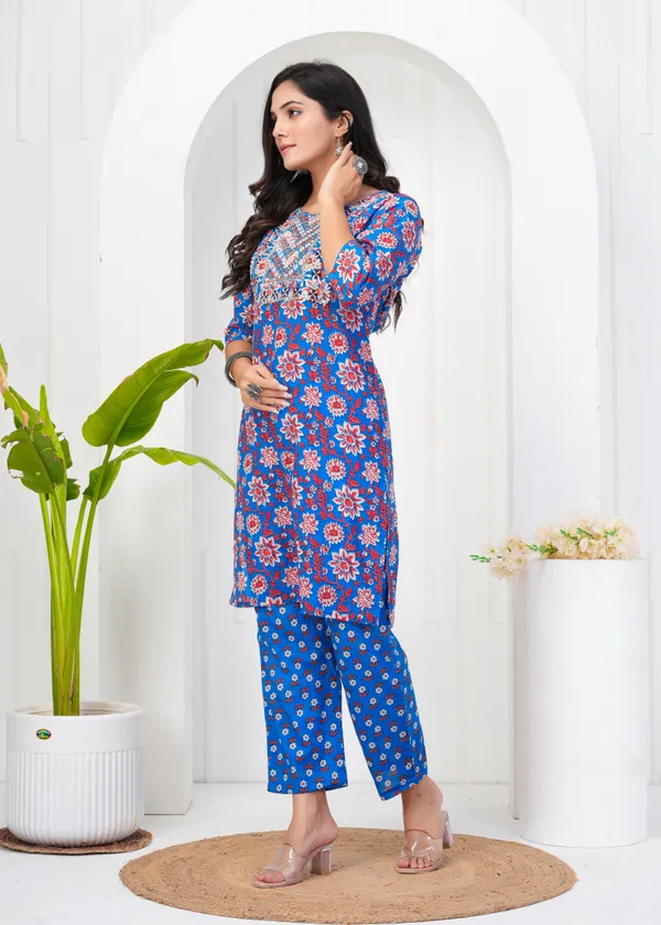 Blue_Cotton_Blend_Floral_Print_Straight_Kurta_&_Pant_For_Women