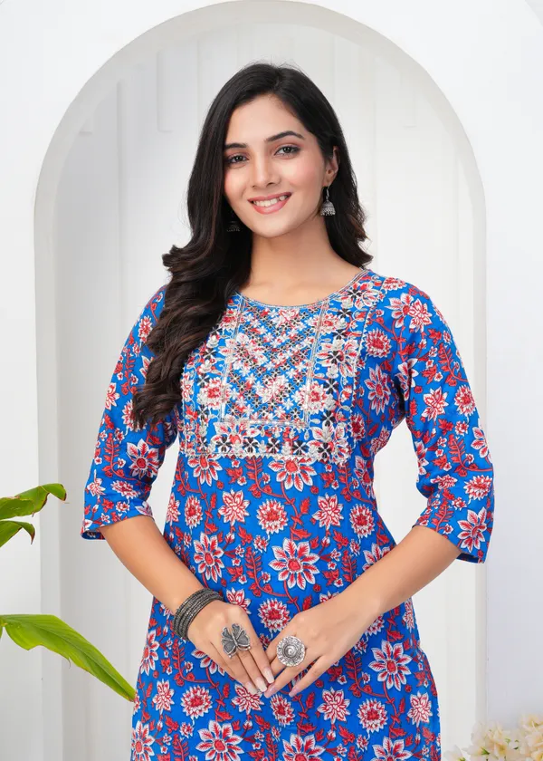 Blue_Cotton_Blend_Floral_Print_Straight_Kurta_&_Pant_For_Women