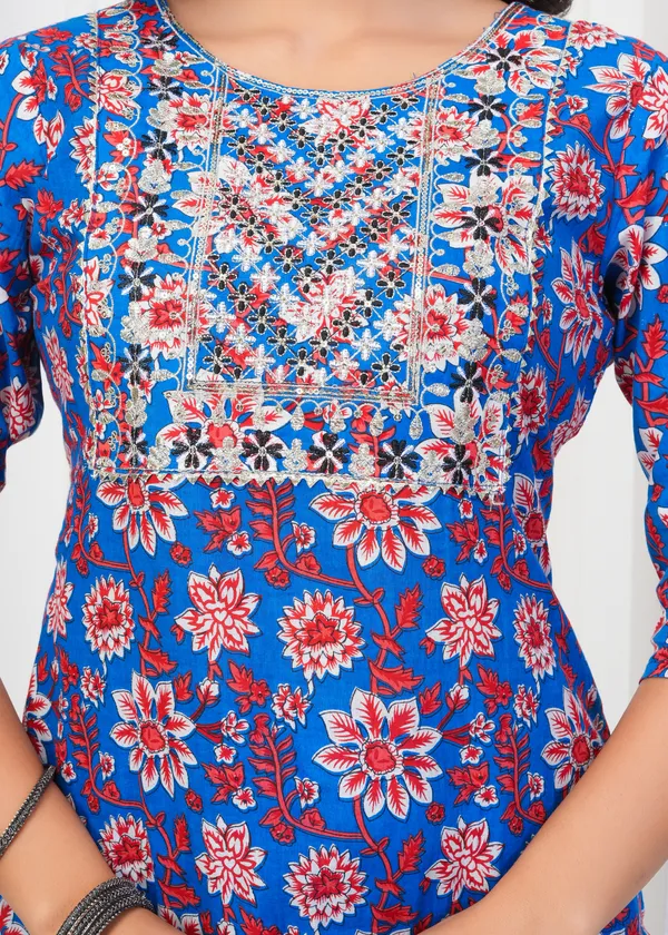 Blue_Cotton_Blend_Floral_Print_Straight_Kurta_&_Pant_For_Women