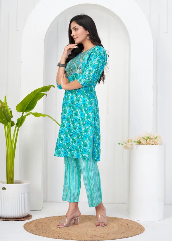 Light_Green_Cotton_Blend_Floral_Print_Straight_Kurta_&_Pant_For_Women