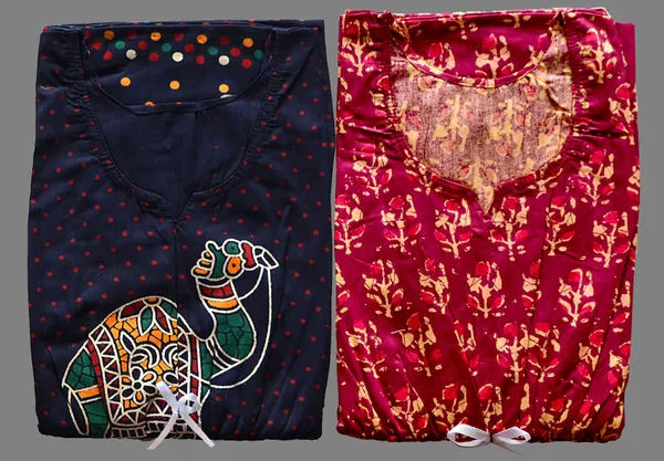 Pack_of_2_Pure_Cotton_Printed_Nighty_For_Women_|_Blue_&_Pink