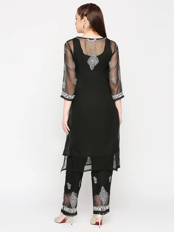 Charismatic_Black_Lucknowi_Chikankari_Hand_Embroidered_Long_Kurti_Palazzo_Set_With_Matching_Inner_Georgette