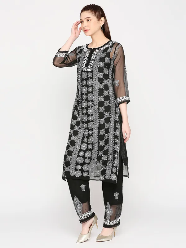 Charismatic_Black_Lucknowi_Chikankari_Hand_Embroidered_Long_Kurti_Palazzo_Set_With_Matching_Inner_Georgette