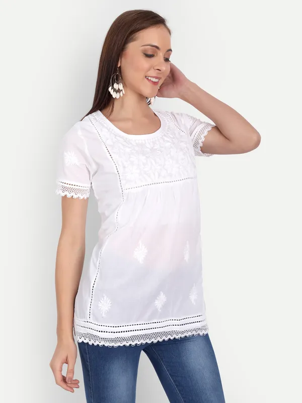 Pristine_White_Lucknow_Chikankari_Hand_Embroidered_Top_Blouse_Short_Kurtis