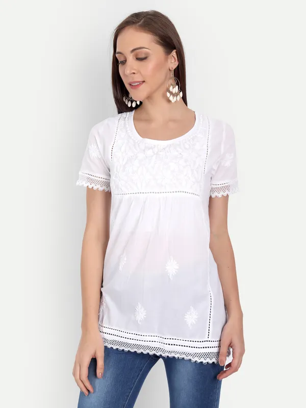 Pristine_White_Lucknow_Chikankari_Hand_Embroidered_Top_Blouse_Short_Kurtis