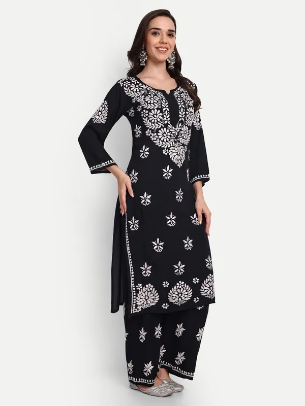 Indiankala4u_Chikanakri_Hand_Embroidered_Long_Kurta_Palazzo__Co_Ord_Set