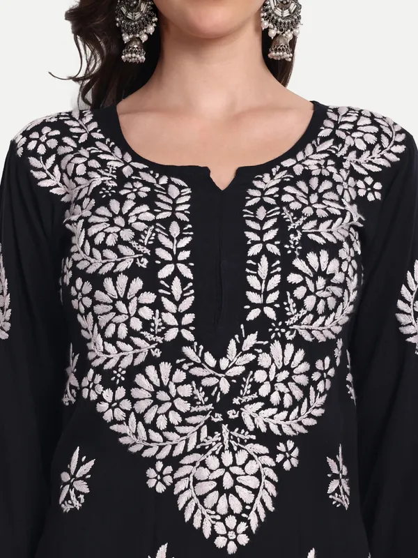 Indiankala4u_Chikanakri_Hand_Embroidered_Long_Kurta_Palazzo__Co_Ord_Set