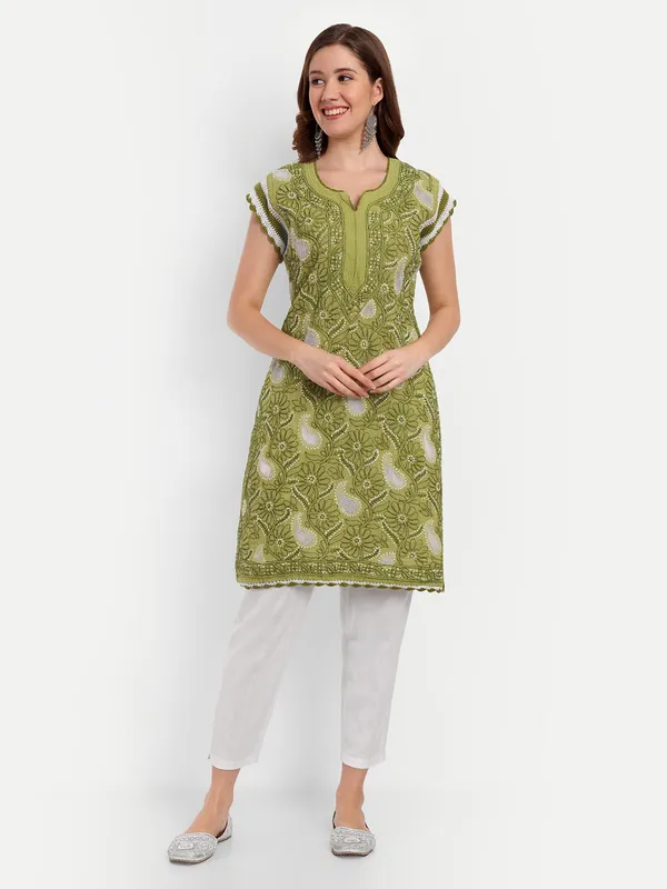 Forest_Green_Lucknow_Chikankari_Hand_Embroidered_Kurti_Cotton