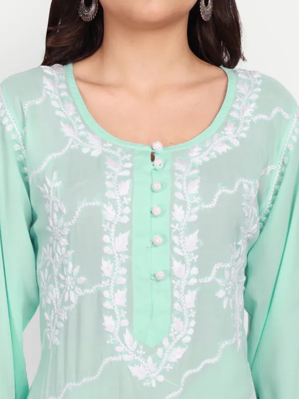 Lucknow_Chikankari_Hand_Embroidered_kurta_Women_Modal_Cotton
