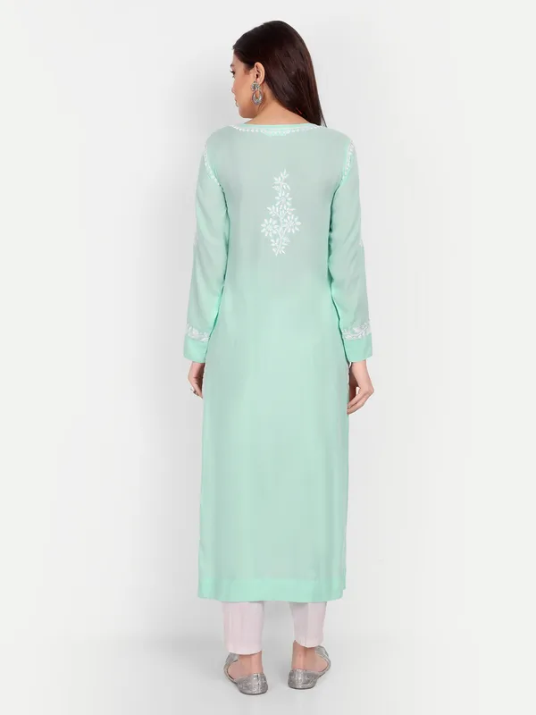 Lucknow_Chikankari_Hand_Embroidered_kurta_Women_Modal_Cotton