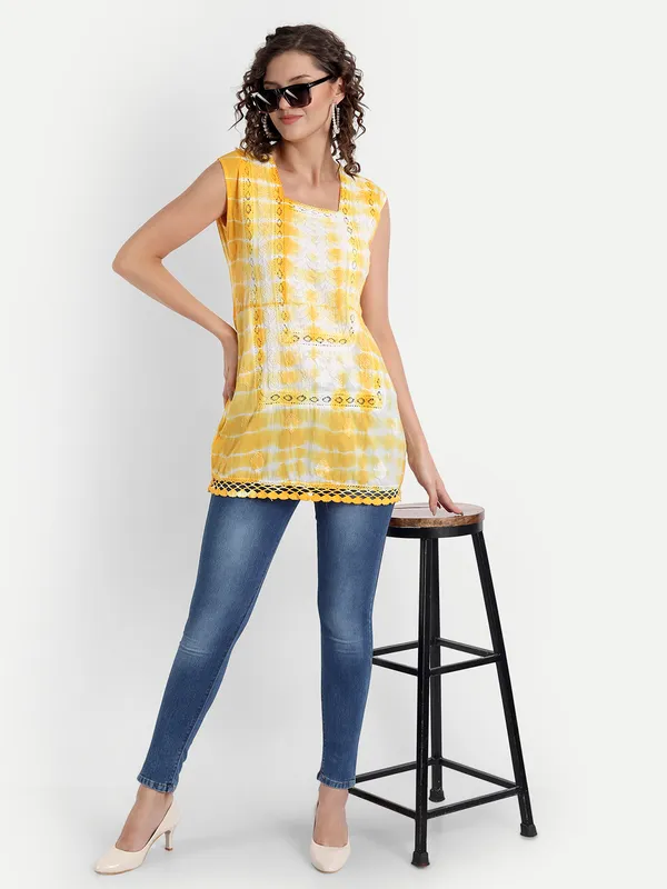 Sunshine_Lucknow_Chikankari_Hand_Embroidered_Tie_Dye_Kurta_Top_Blouse_Short_Kurtis