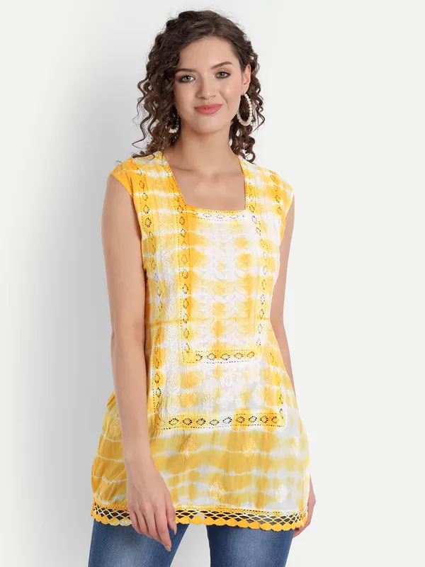Sunshine_Lucknow_Chikankari_Hand_Embroidered_Tie_Dye_Kurta_Top_Blouse_Short_Kurtis
