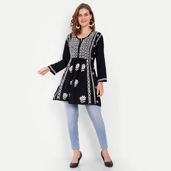 Charismatic_Black_Lucknow_Chikankari_Hand_Embroidered_Kurti_Cotton