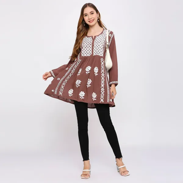 Chestnut_Lucknow_Chikankari_Hand_Embroidered_Kurti_Cotton