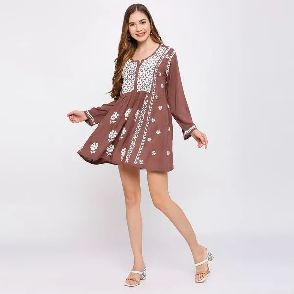 Chestnut_Lucknow_Chikankari_Hand_Embroidered_Kurti_Cotton