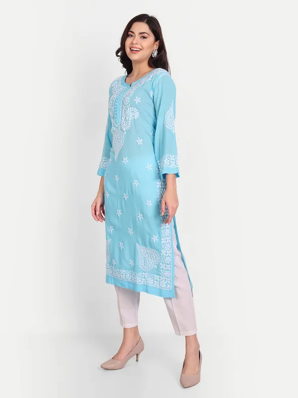 Sky_Blue_Lucknow_Chikankari_Hand_Embroidered_Long_Kurta_Cotton