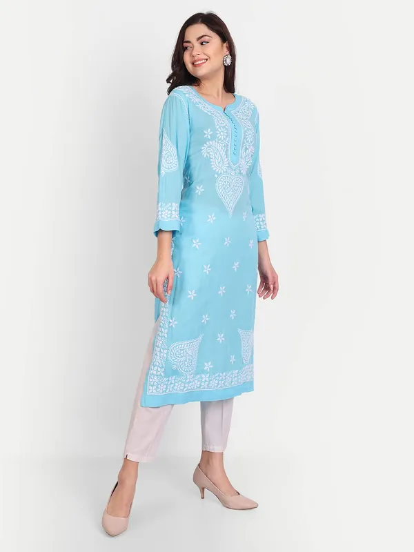 Sky_Blue_Lucknow_Chikankari_Hand_Embroidered_Long_Kurta_Cotton