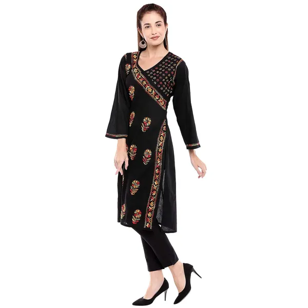 Charismatic_Black_Lucknowi_Chikankari_Hand_Embroidered_Long_Kurti