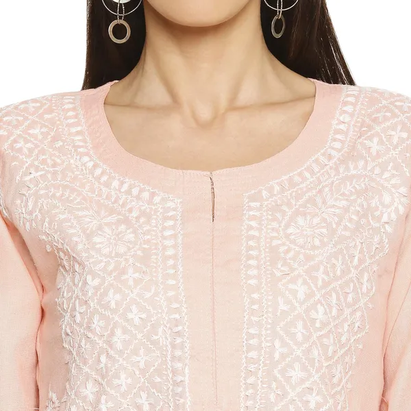 Peachpuff_Lucknow_Chikankari_Linen_Kurta_Lucknowi_Chikan_Hand_Embroidered_Linen_Long_Kurtis