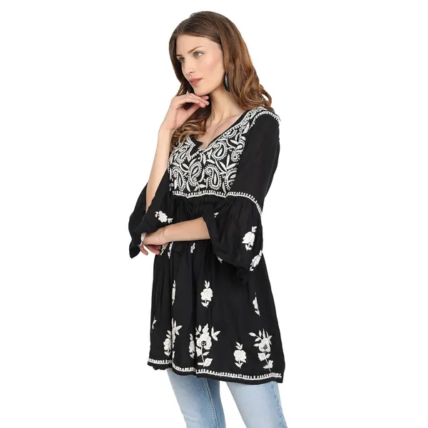 Charismatic_Black_Lucknow_Chikankari_Hand_Embroidered_Fit_And_Flared_Top_Short_Kurti_Cotton
