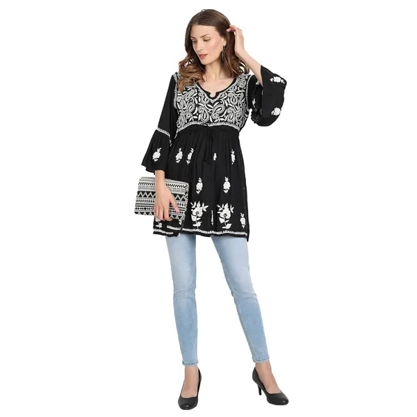 Charismatic_Black_Lucknow_Chikankari_Hand_Embroidered_Fit_And_Flared_Top_Short_Kurti_Cotton