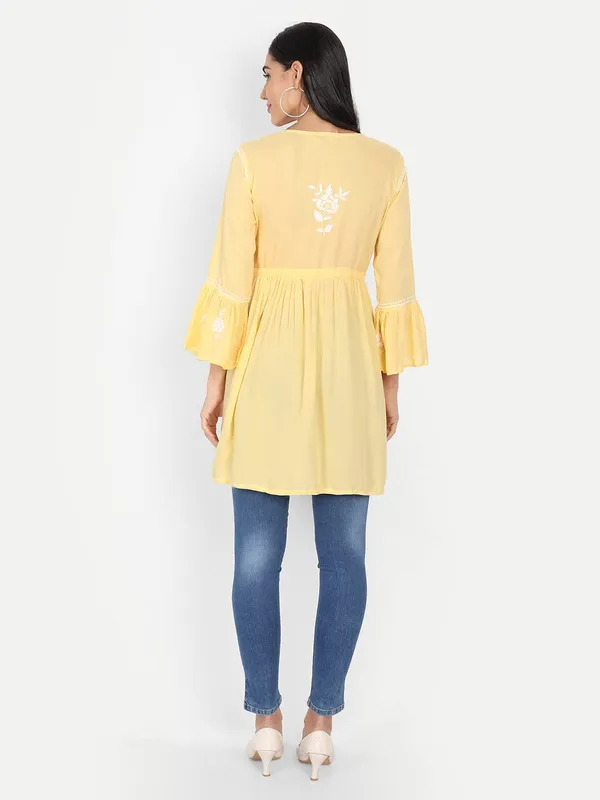 Sunshine_Yellow_Lucknow_Chikankari_Hand_Embroidered_Fit_And_Flared_Top_Short_Kurti_Cotton