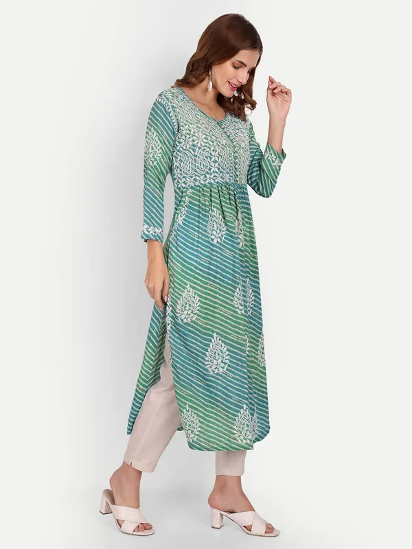 Green_Lucknow_Chikankari_Hand_Embroidered_Kurta_Rayon