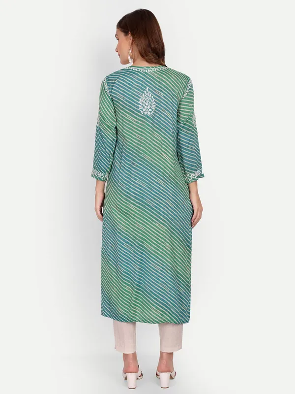 Green_Lucknow_Chikankari_Hand_Embroidered_Kurta_Rayon
