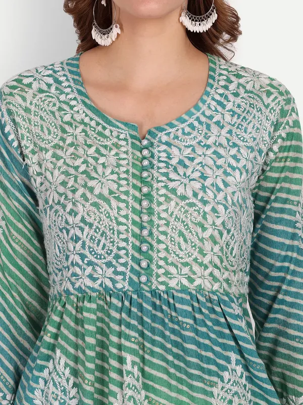 Green_Lucknow_Chikankari_Hand_Embroidered_Kurta_Rayon