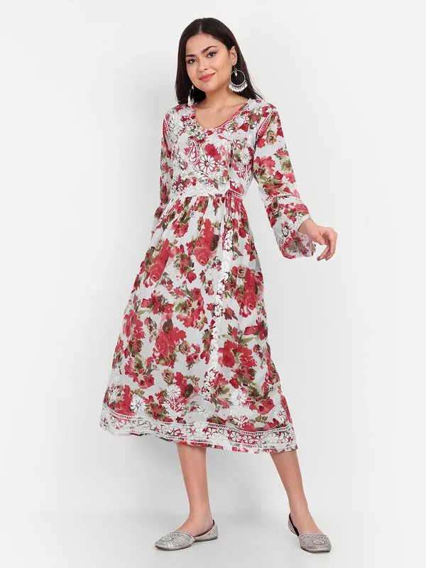 Ravishing_Red_Lucknow_Chikankari_Hand_Embroidered_Fit_And_Flare_Angrakha_Long_Kurti_Malmal_Cotton