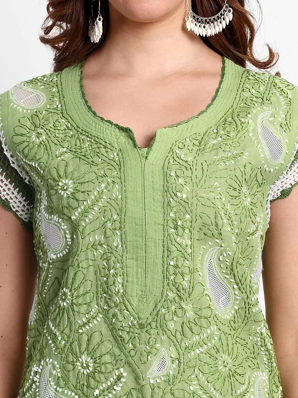 Leaf_Green_Lucknow_Chikankari_Hand_Embroidered_Kurti_Cotton