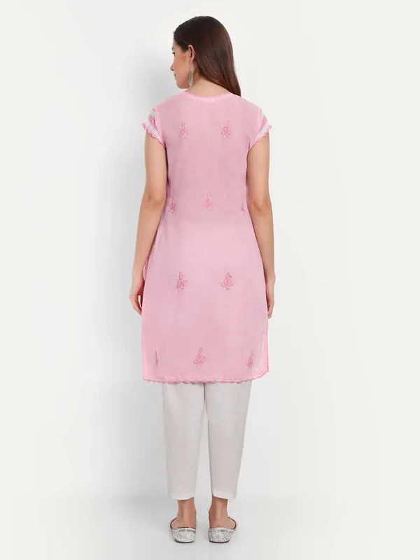 Pretty_Pink_Lucknow_Chikankari_Hand_Embroidered_Kurti_Cotton