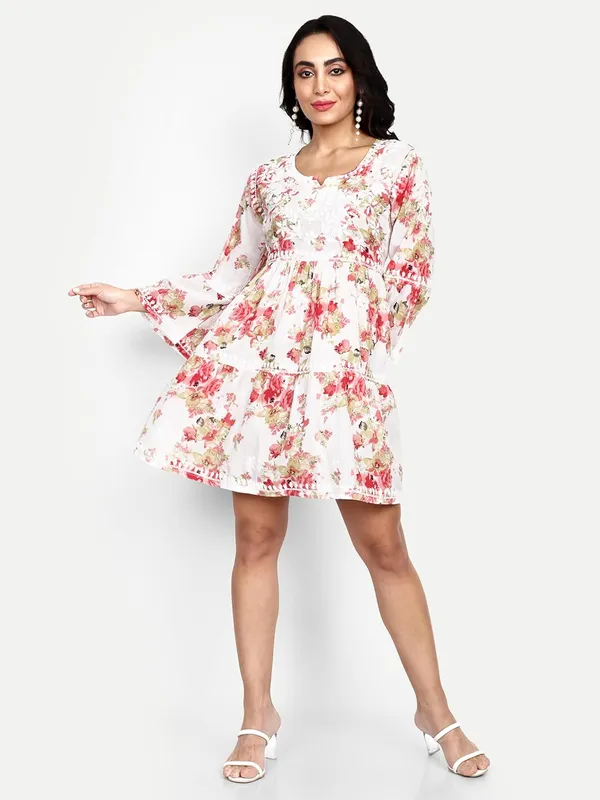 Ravishing_Red_Lucknow_Chikankari_Hand_Embroidered_Tiered_Kurti_Malmal_Cotton